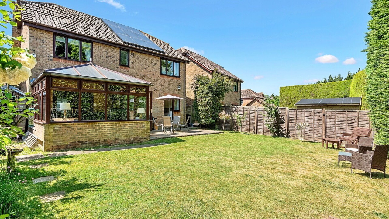 Photo of Others in Upper Dicker