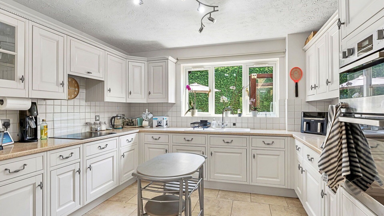 Photo of Others in Upper Dicker