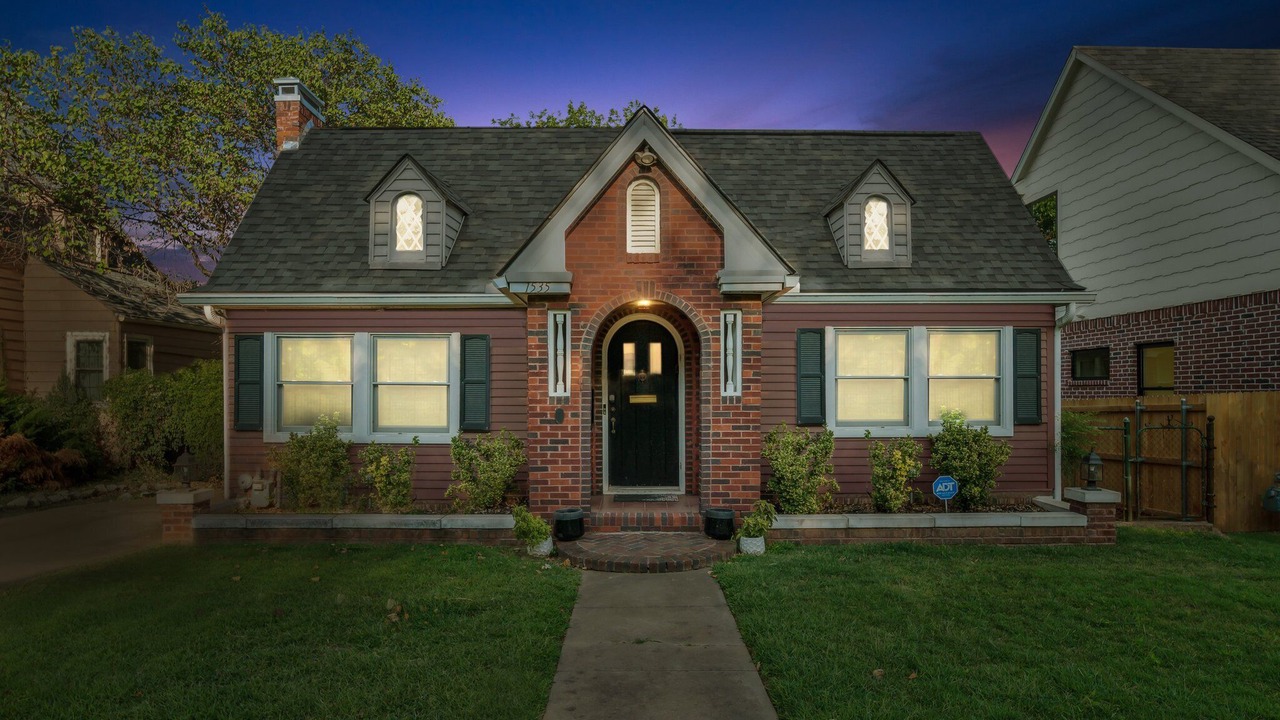 Photo of Outdoor in Cherry Street