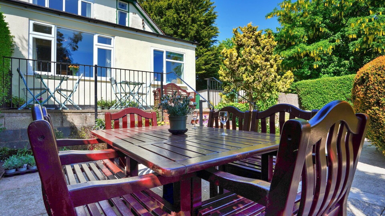 Photo of Others in Ault Hucknall