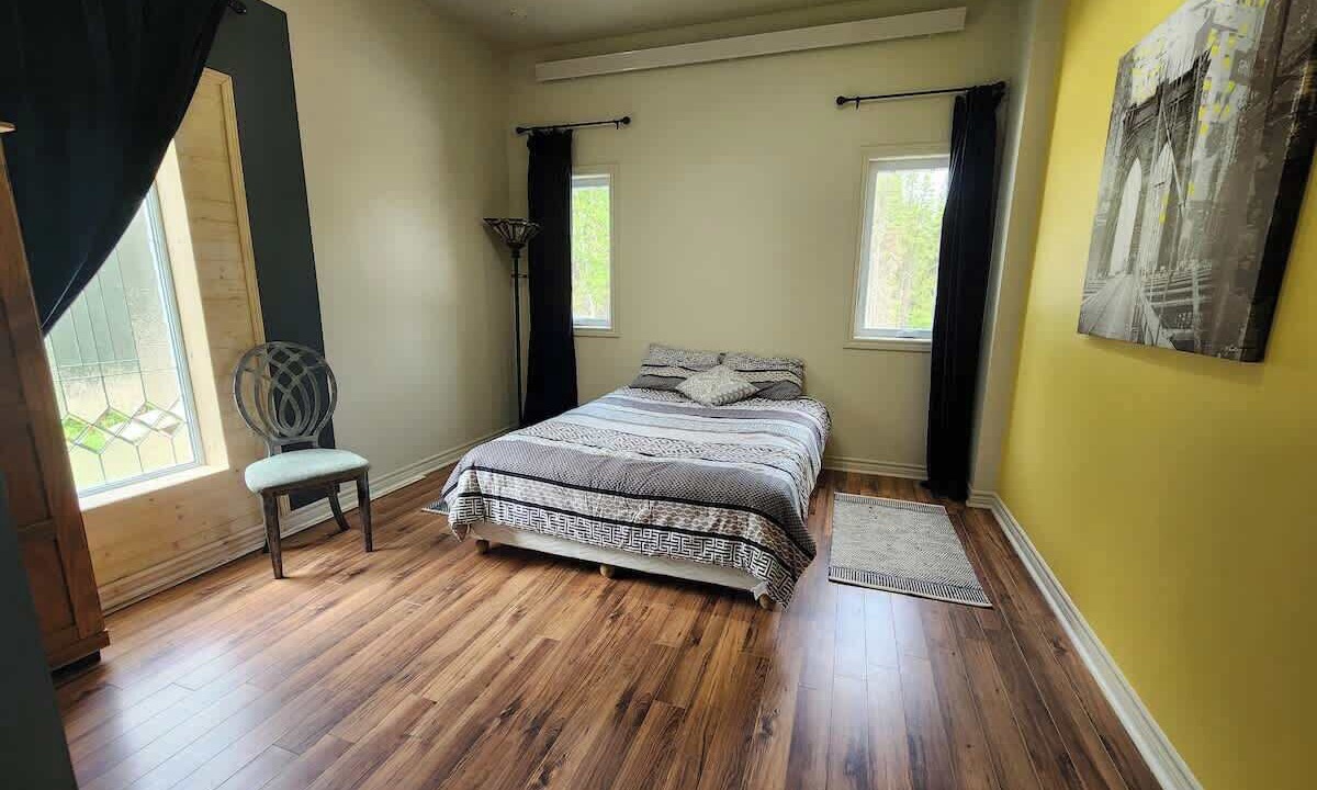 Photo of Bedroom in Rouyn-Noranda