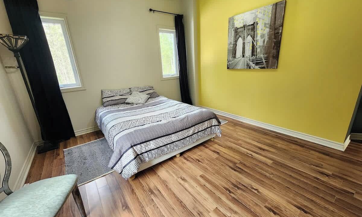 Photo of Bedroom in Rouyn-Noranda
