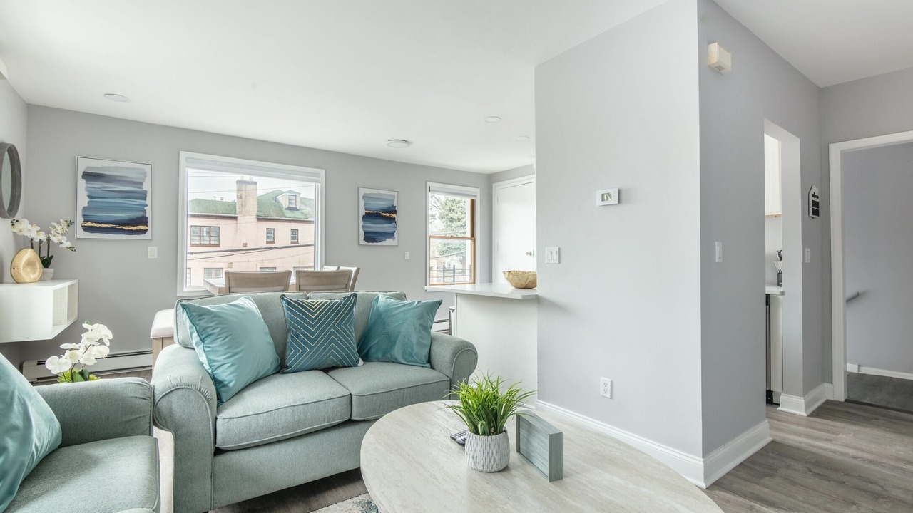 Photo of Livingroom in New Rochelle