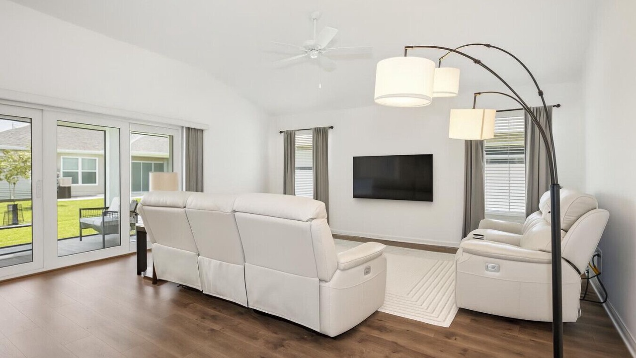 Photo of Livingroom in Sumter County