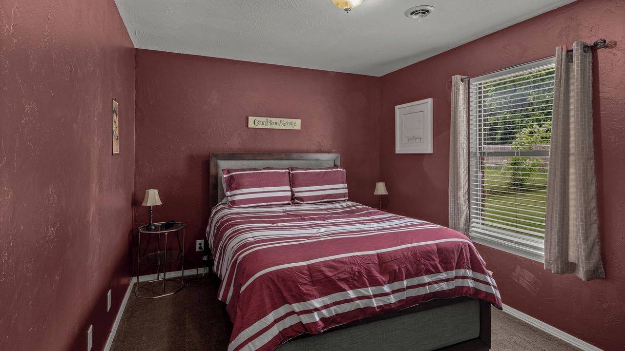 Photo of Bedroom in Springdale