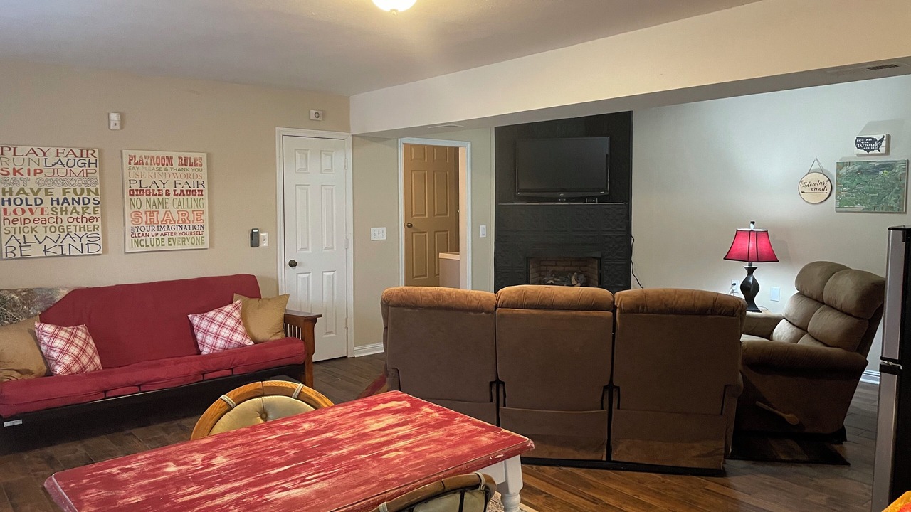 Photo of Livingroom in Murphy