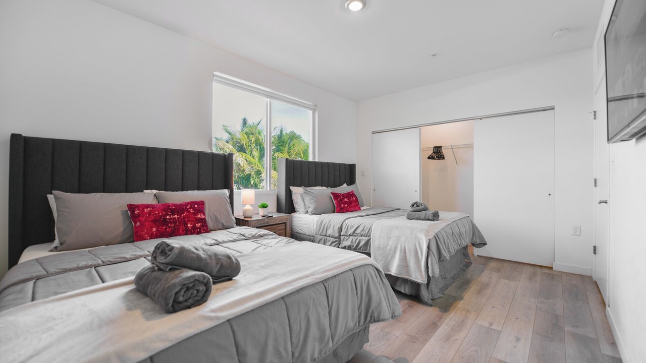 Photo of Bedroom in Golden Glades