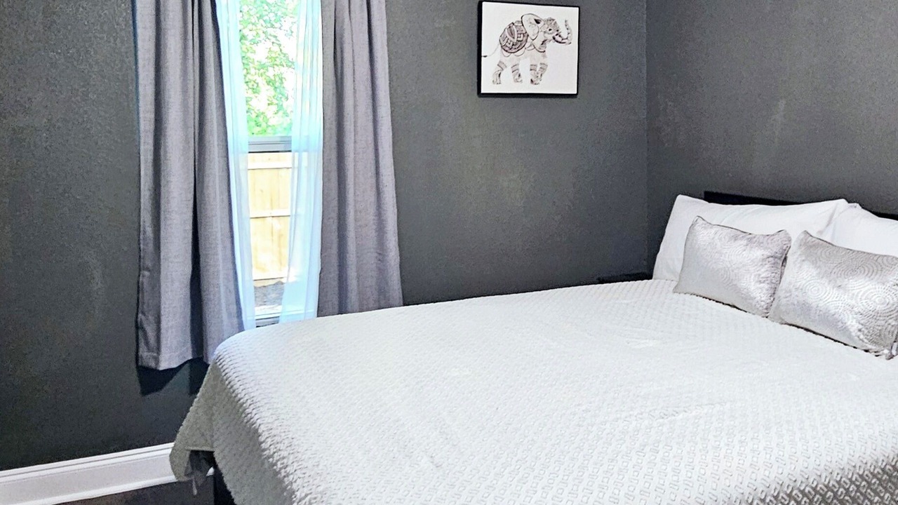 Photo of Bedroom in Cedar Crest