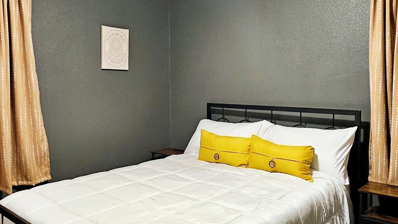 Photo of Bedroom in Cedar Crest