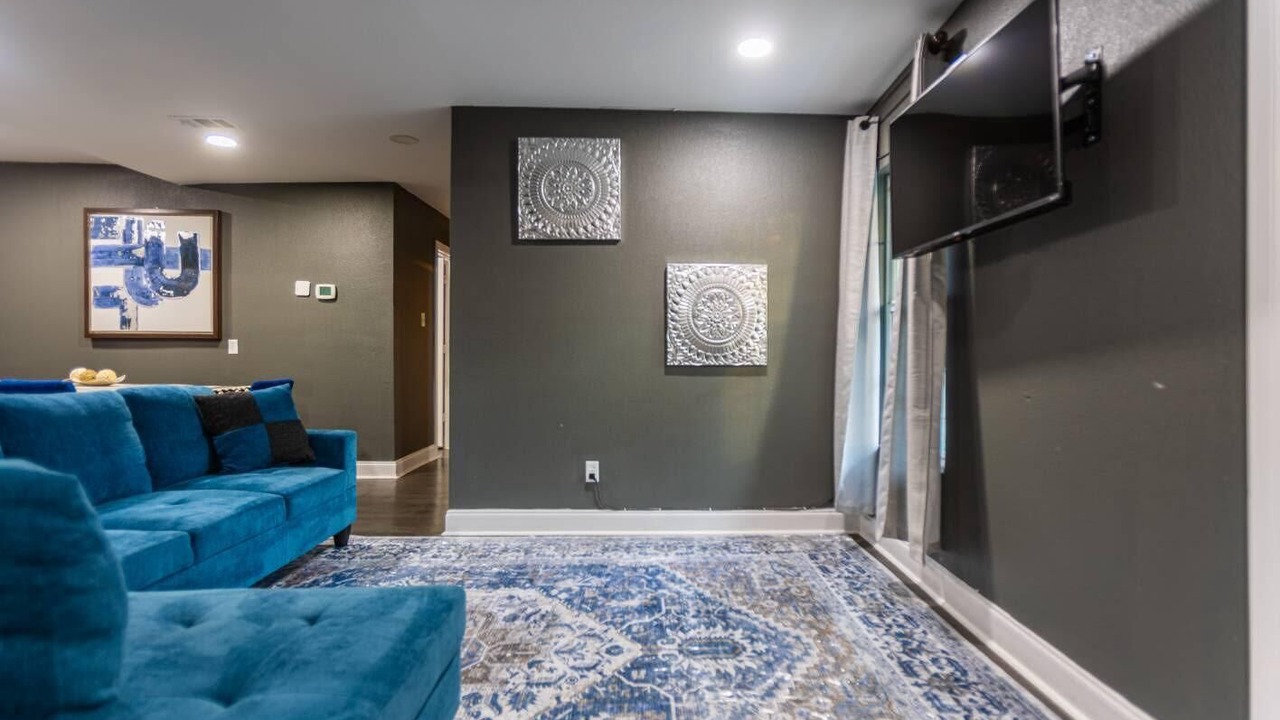 Photo of Livingroom in Cedar Crest