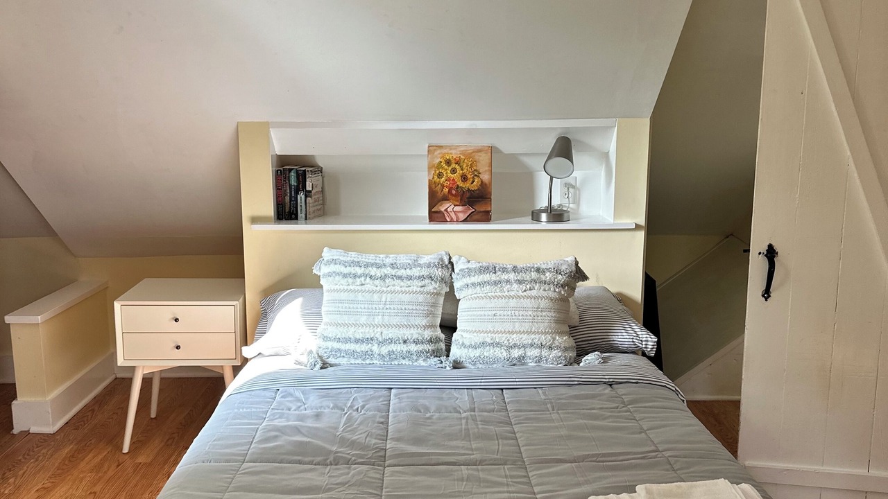 Photo of Bedroom in Town of White Creek
