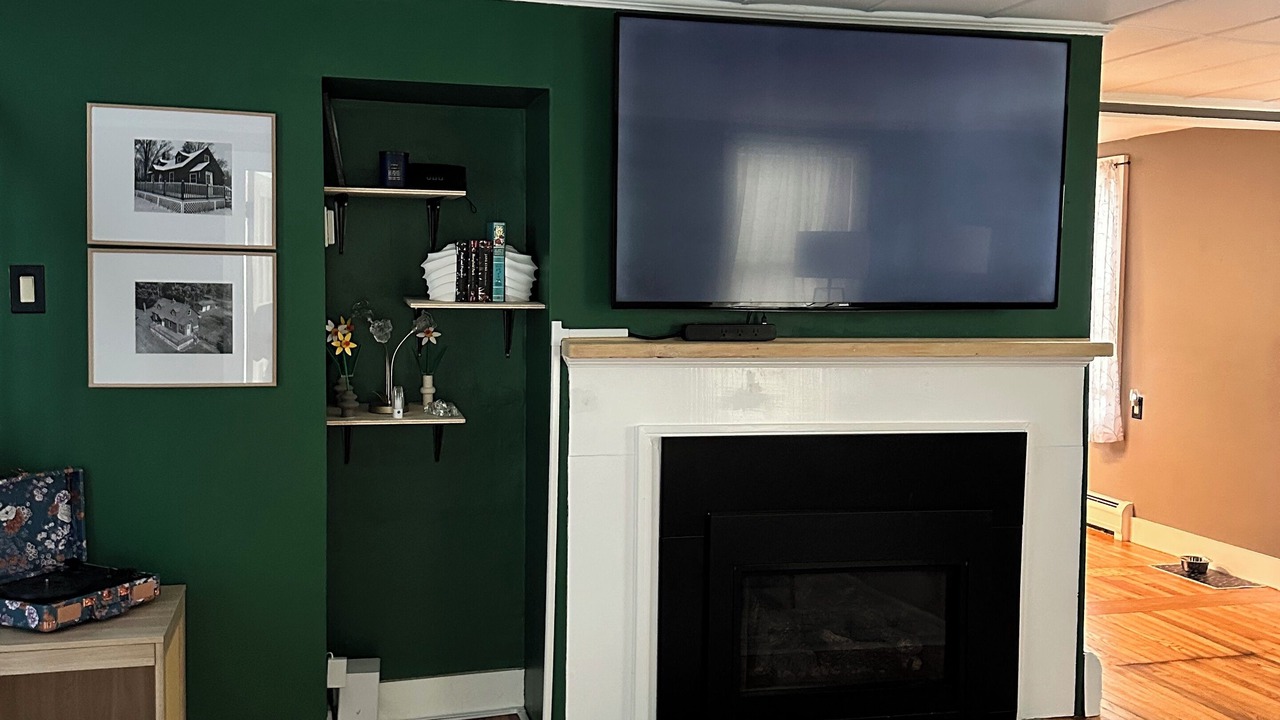 Photo of Livingroom in Town of White Creek