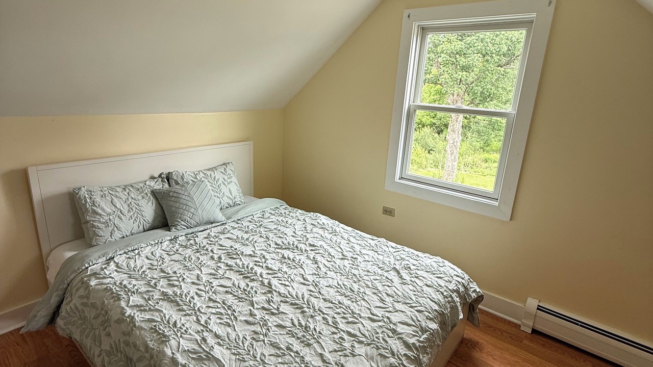 Photo of Bedroom in Town of White Creek