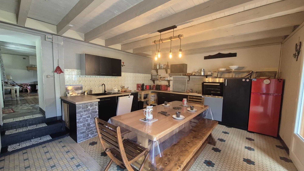 Photo of Kitchen in Campan