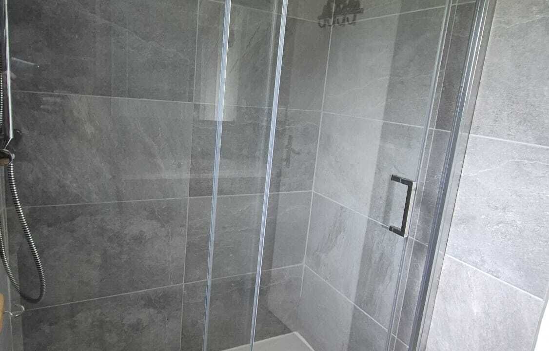 Photo of Bathroom in Campan