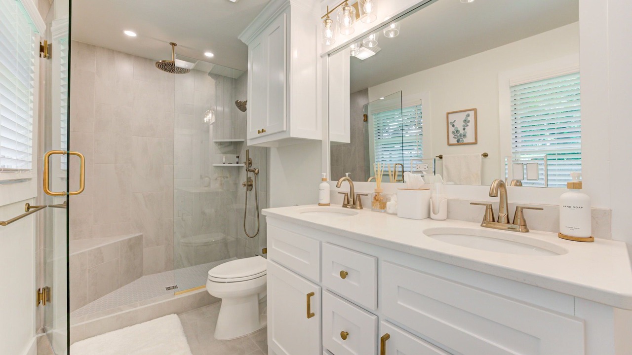 Photo of Bathroom in Norman