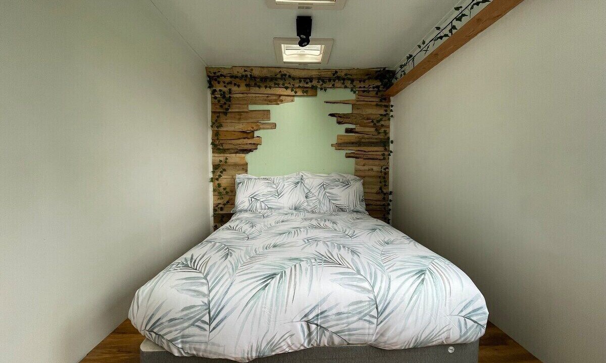 Photo of Others in Aston on Trent