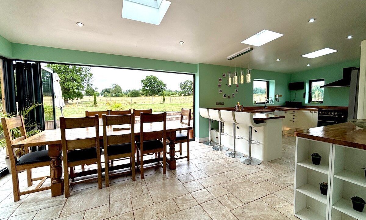 Photo of Others in Aston on Trent