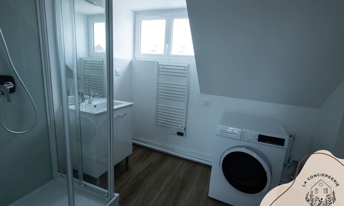 Photo of Others in Lens