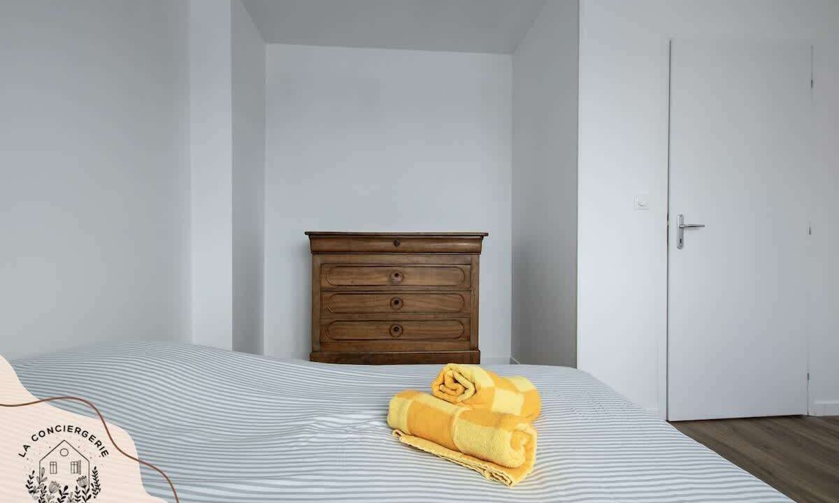 Photo of Others in Lens