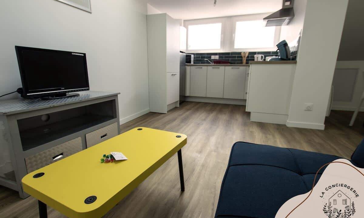 Photo of Others in Lens