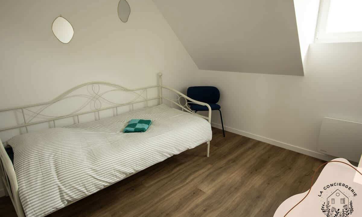 Photo of Others in Lens