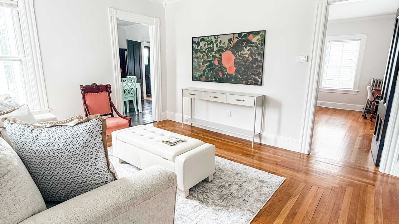 Photo of Livingroom in Barrington