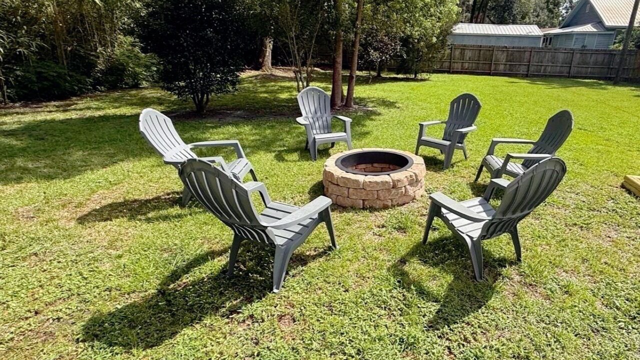 Photo of Others in Live Oak