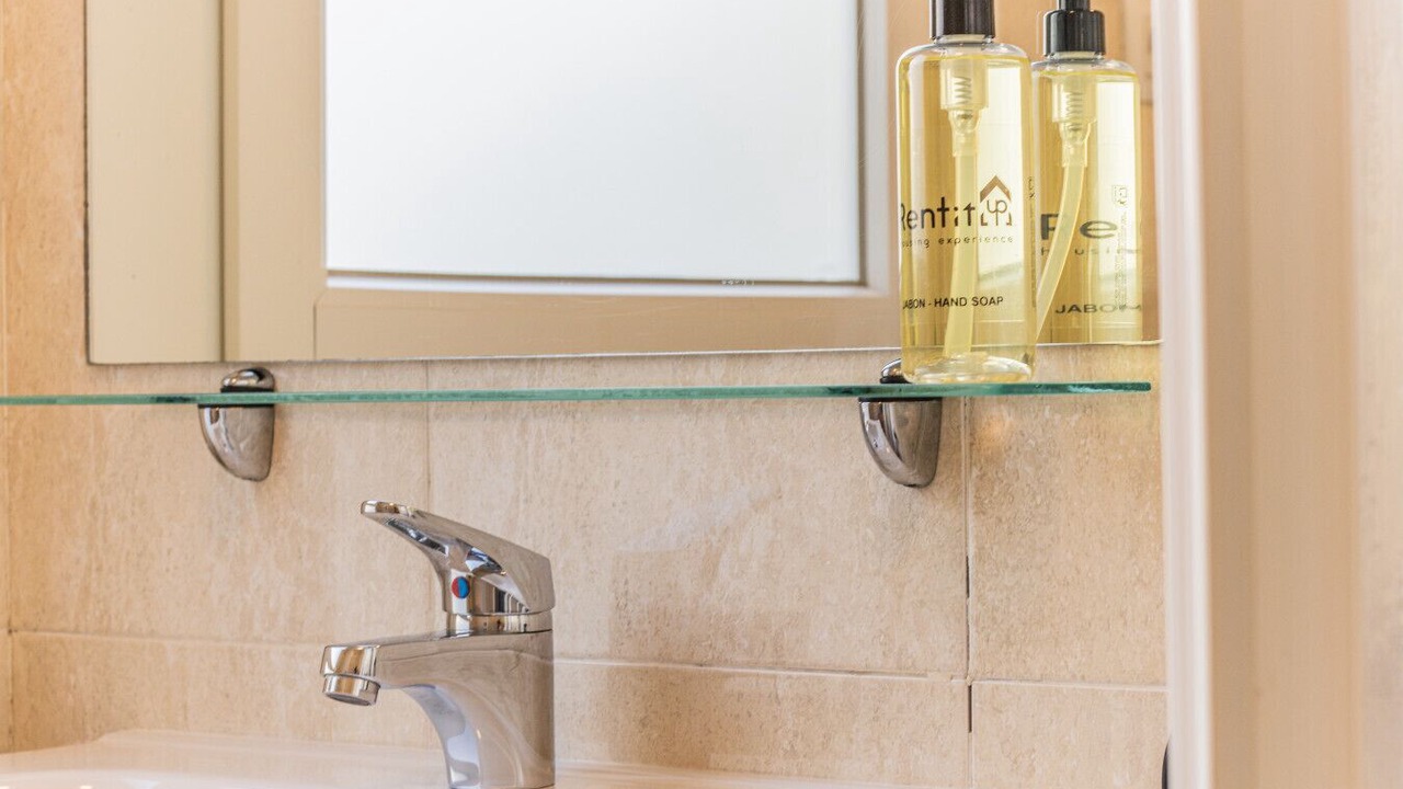 Photo of Bathroom in Abena