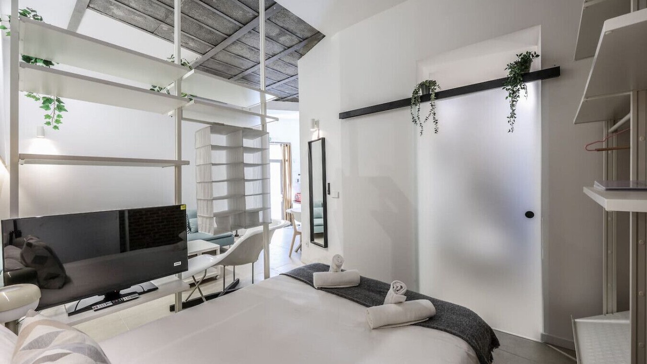 Photo of Bedroom in Embajadores