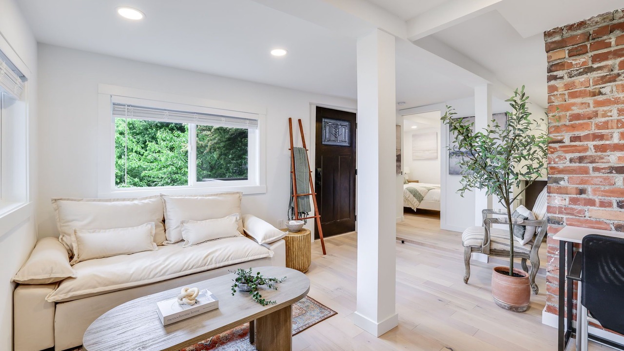 Photo of Bedroom in Gatewood