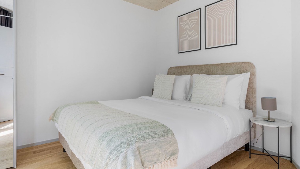 Photo of Bedroom in Center