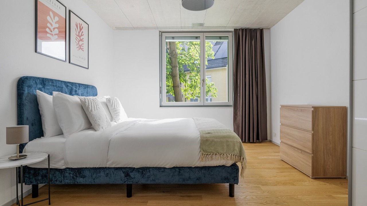 Photo of Bedroom in Center