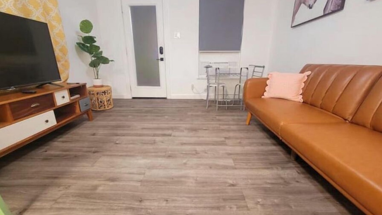 Photo of Livingroom in Tobin Hill
