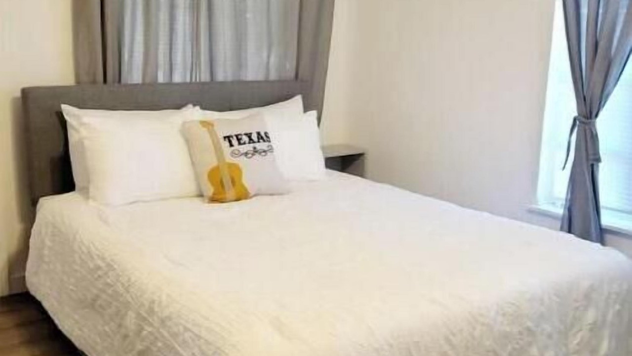 Photo of Bedroom in Tobin Hill