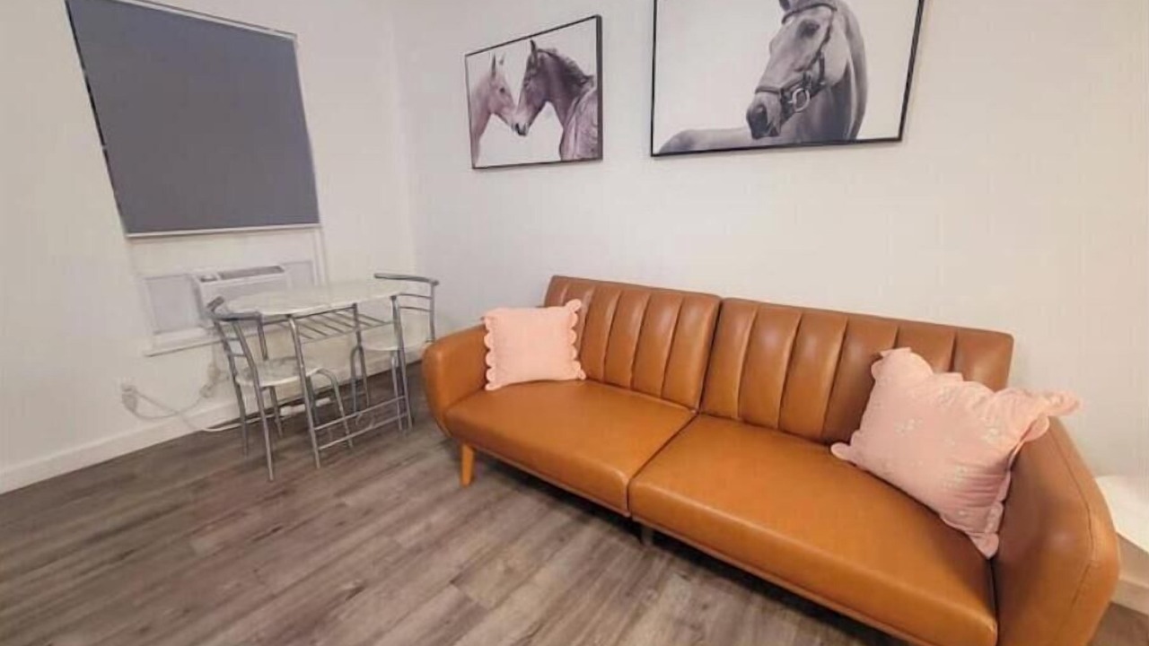 Photo of Livingroom in Tobin Hill