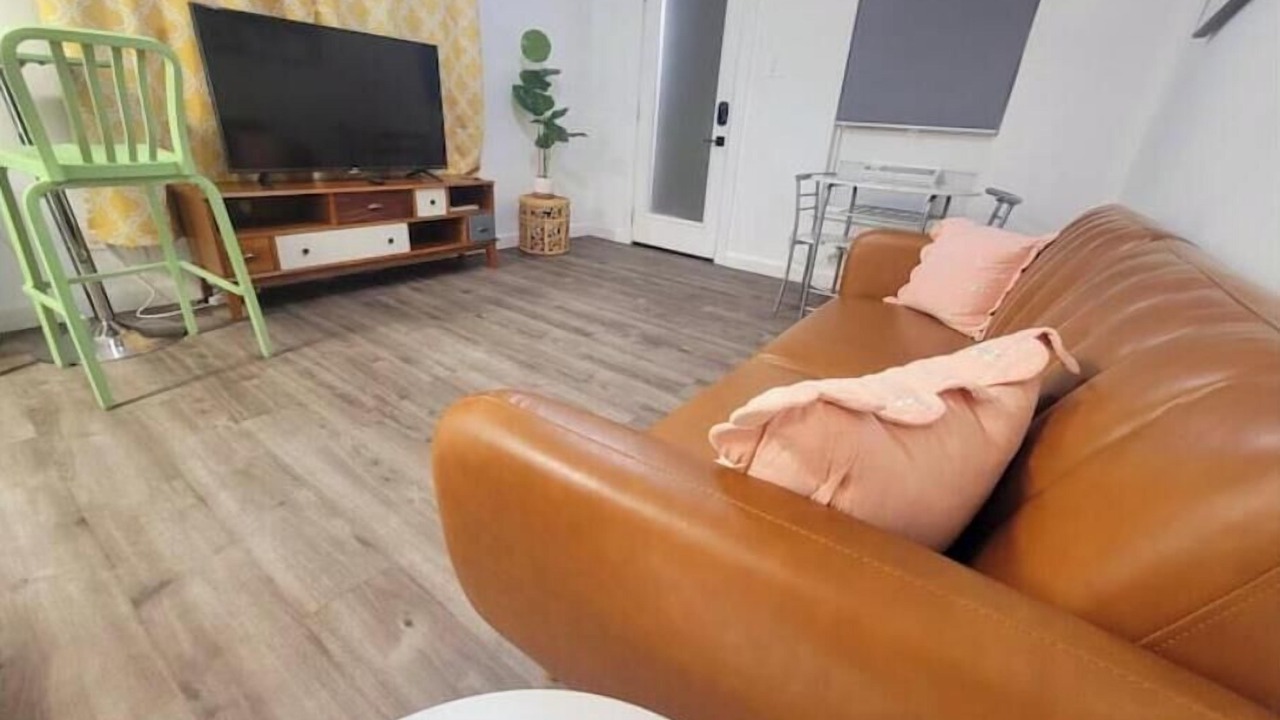 Photo of Livingroom in Tobin Hill