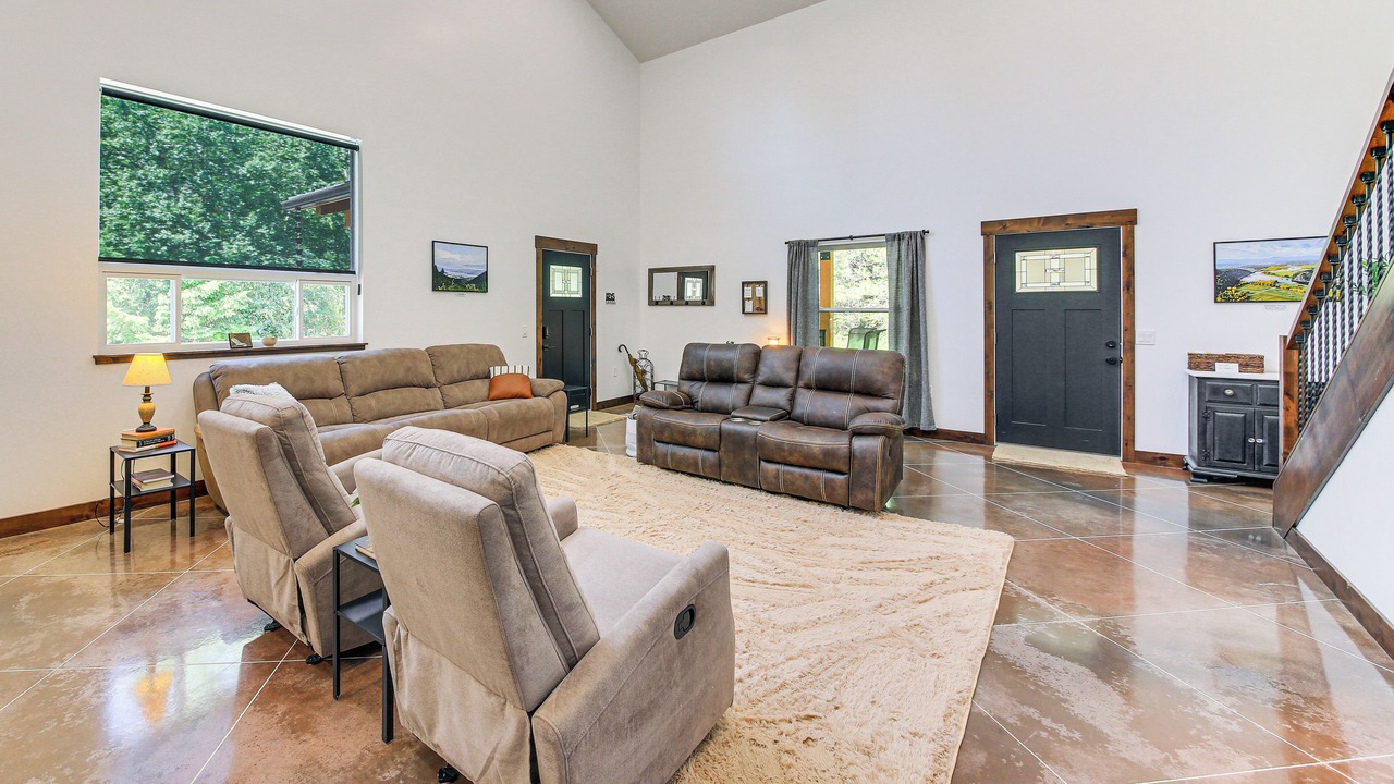 Photo of Livingroom in Boundary County