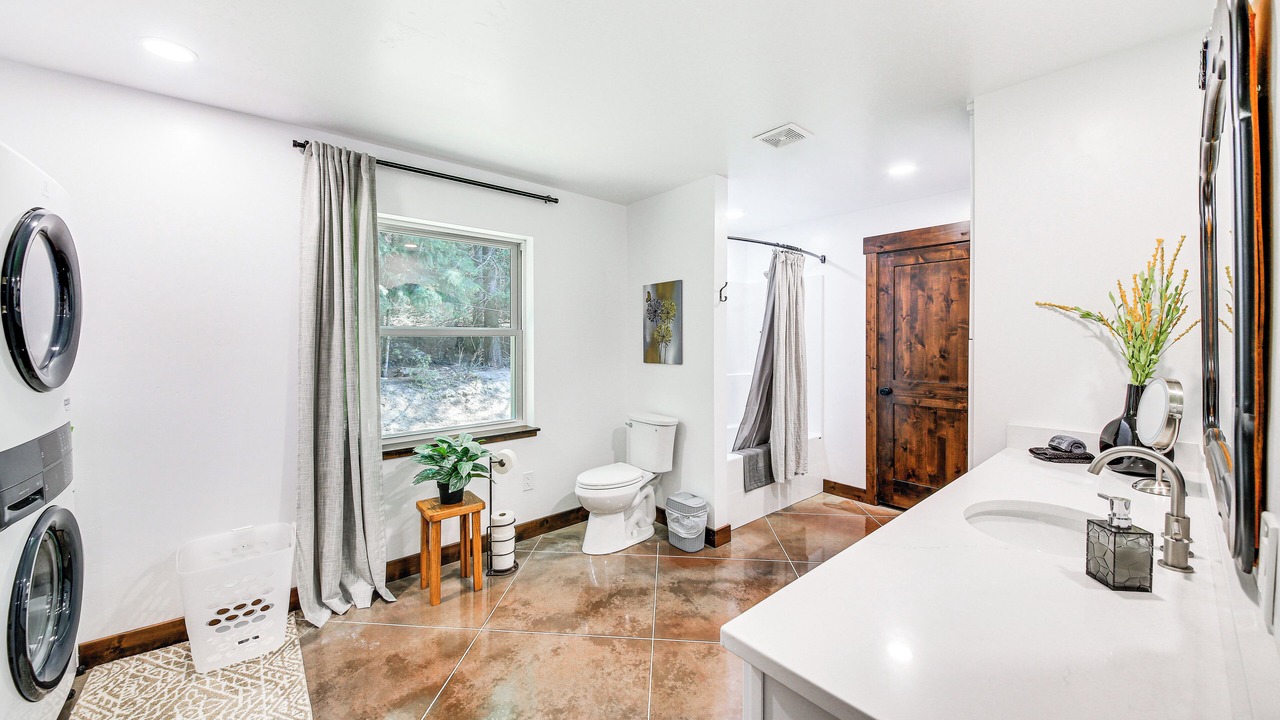 Photo of Bathroom in Boundary County