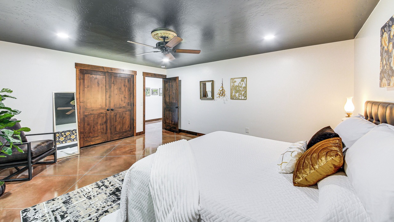 Photo of Bedroom in Boundary County