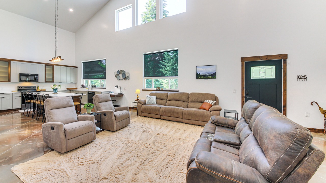 Photo of Livingroom in Boundary County