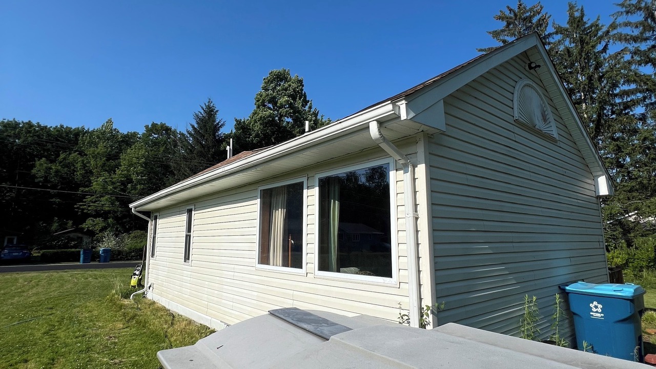 Photo of Others in Lake Erie Beach