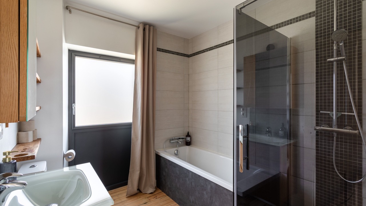 Photo of Bathroom in Lancieux