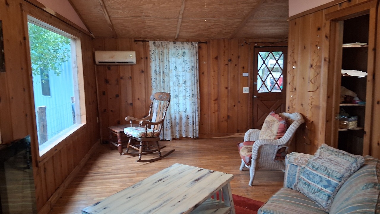 Photo of Livingroom in Gordon