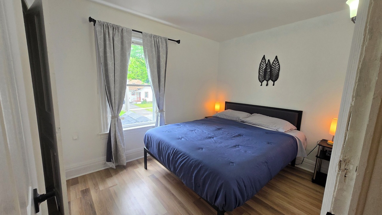 Photo of Bedroom in Niagara Falls