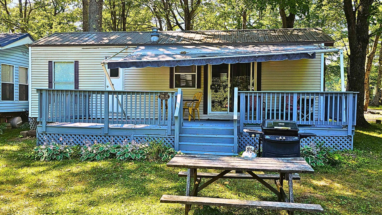 Photo of Outdoor in Russell