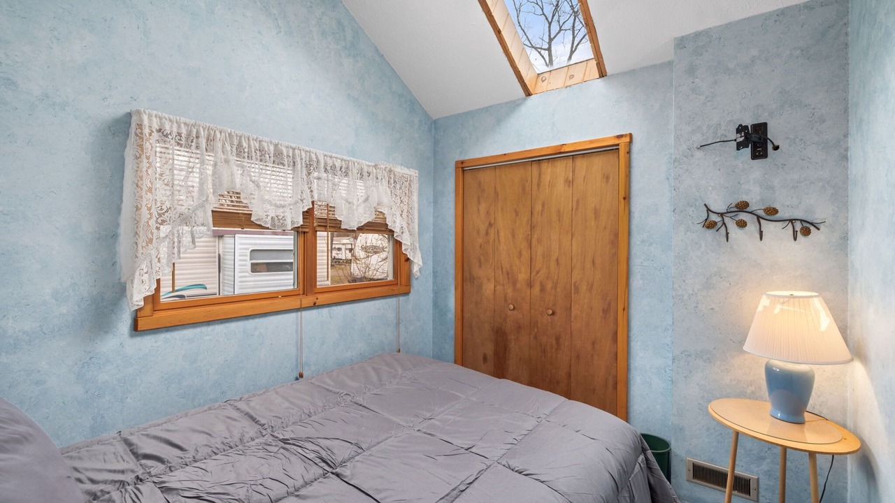 Photo of Bedroom in Russell