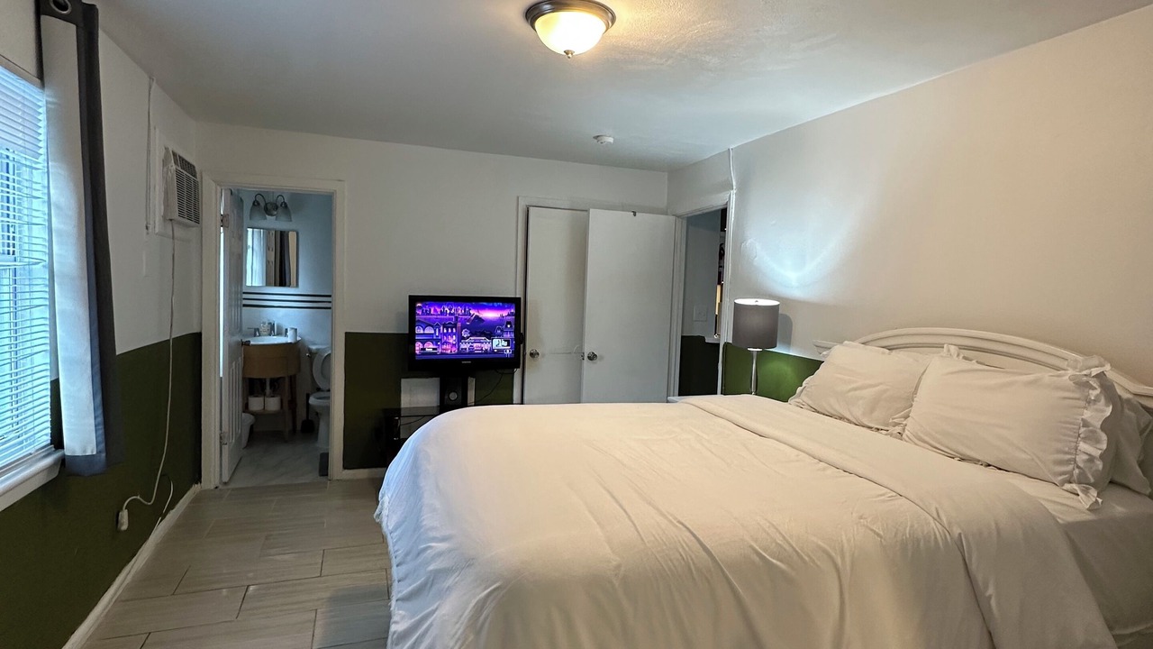 Photo of Bedroom in Cottage Line