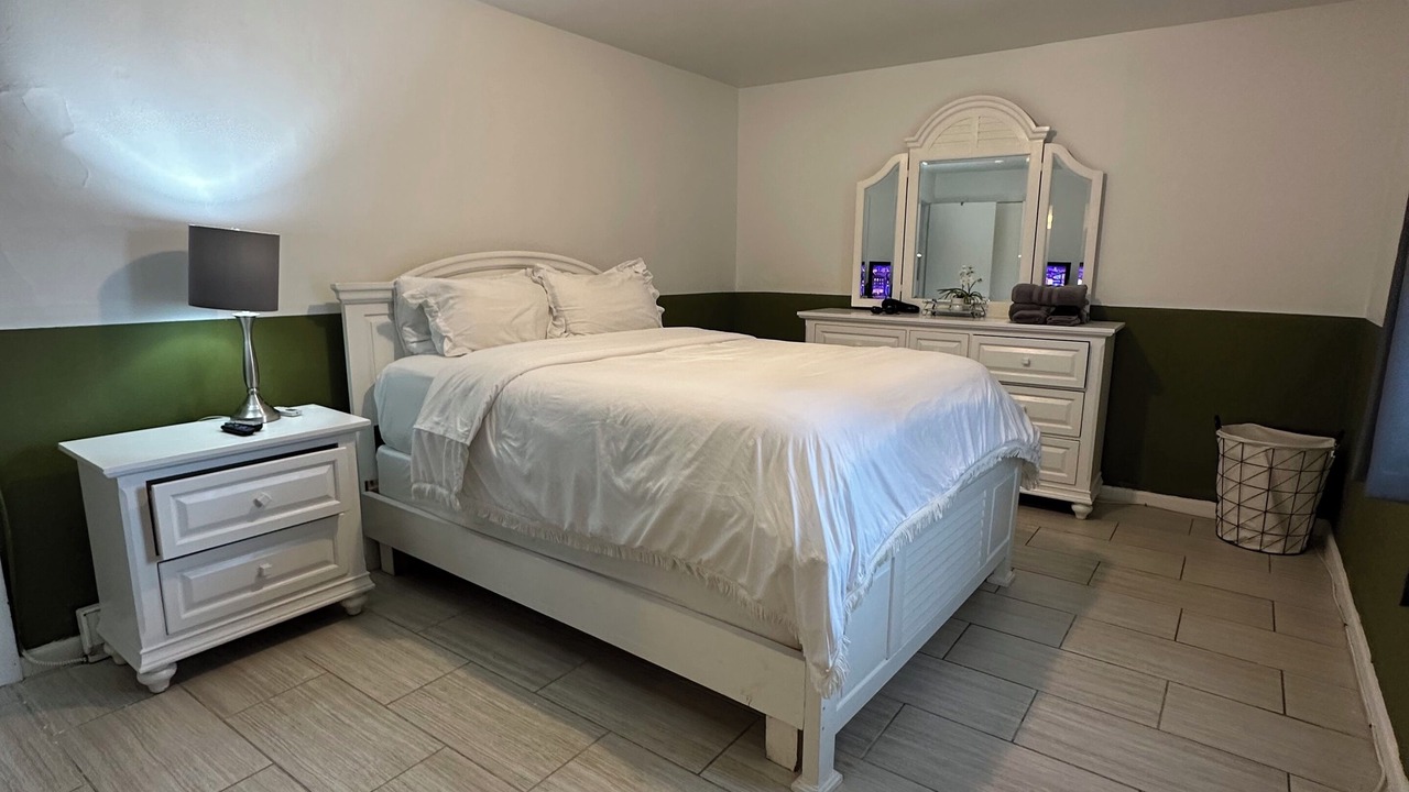Photo of Bedroom in Cottage Line