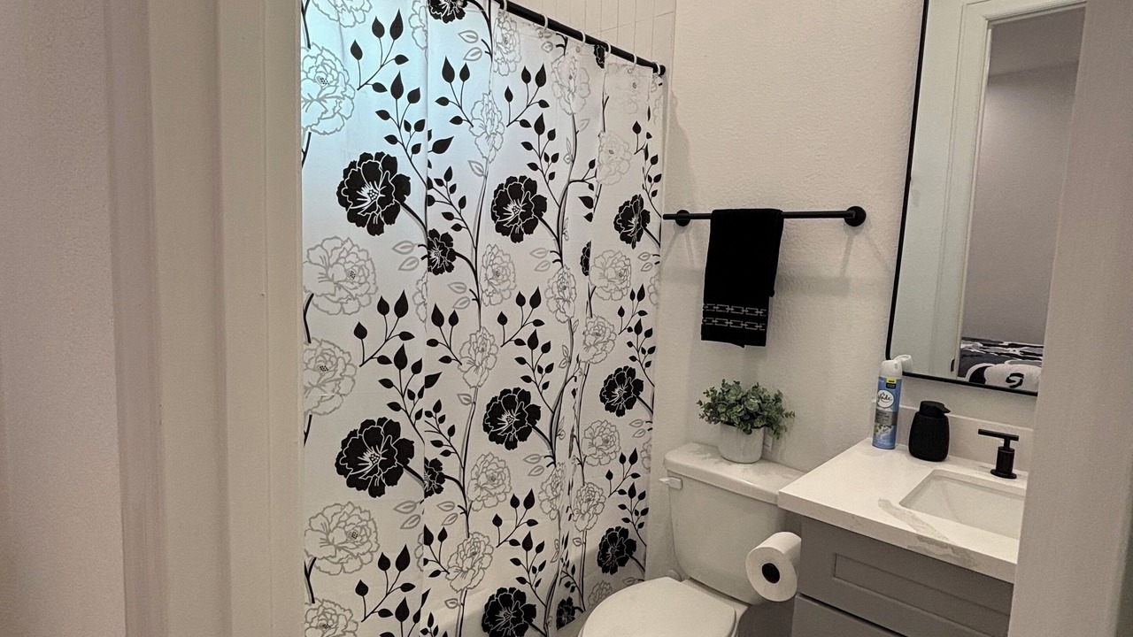 Photo of Bathroom in Foster Place